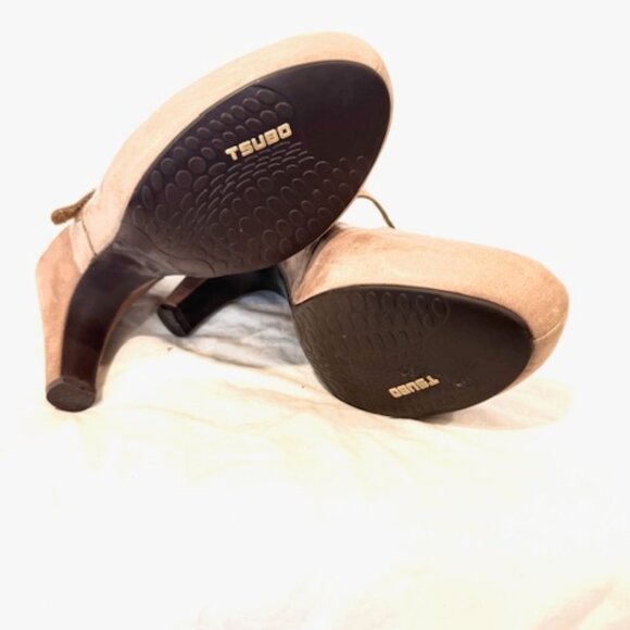 Tsubo Tan Slingback Heels - Picture 2 of 4